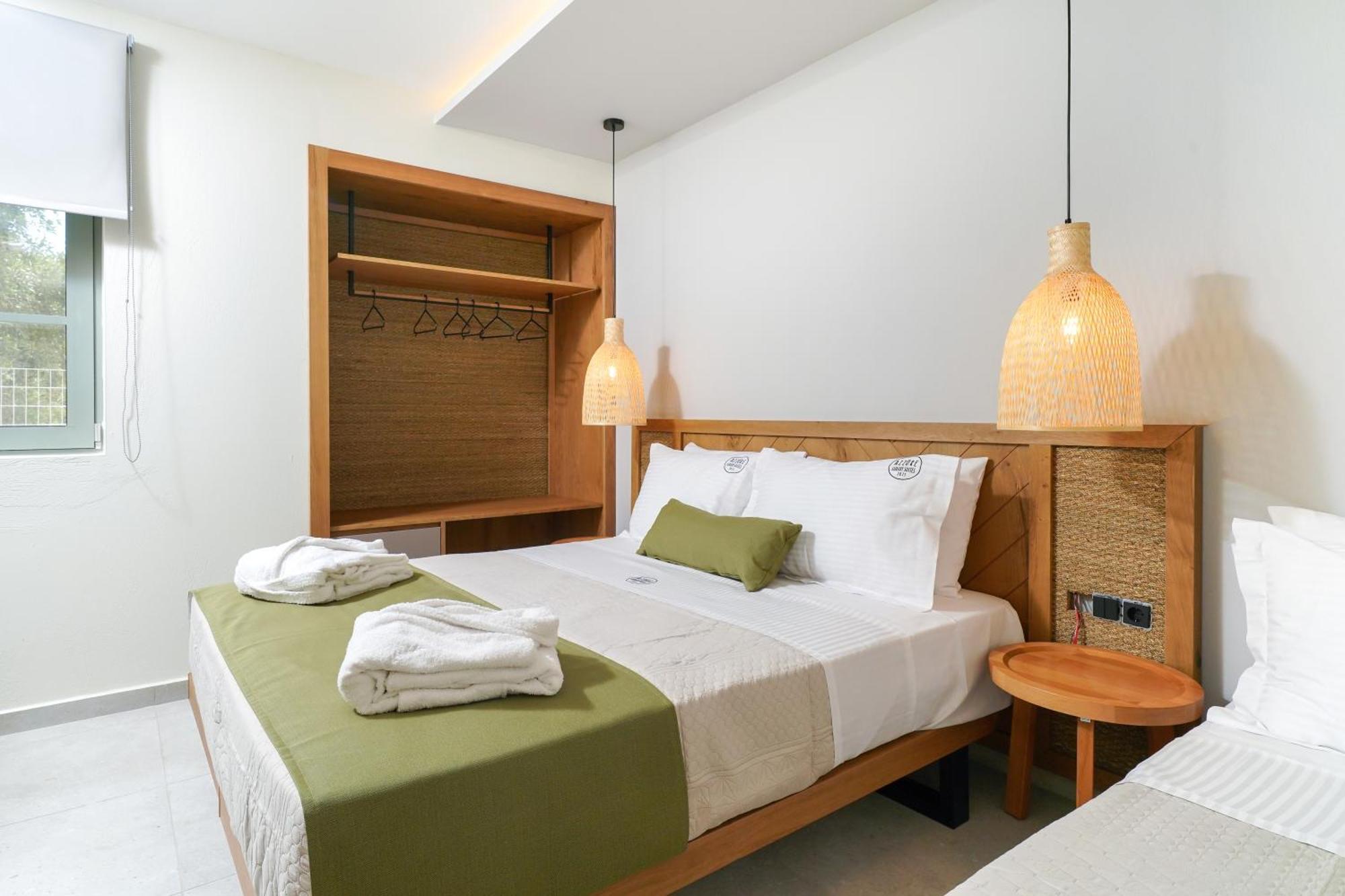 Azzure Luxury Suites Potos Luaran gambar