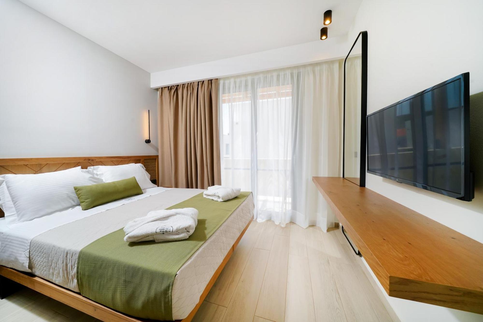 Azzure Luxury Suites Potos Luaran gambar